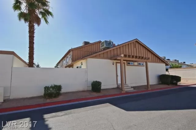 MLS: 2529955 Condo For Sale