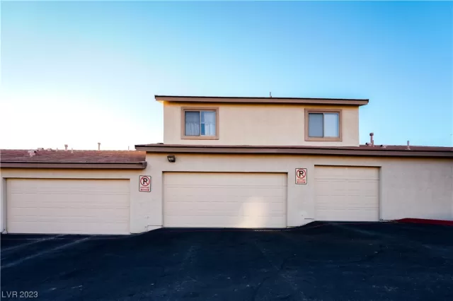 MLS: 2530004 Condo For Sale