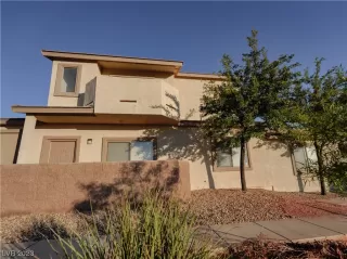 Photo #1: 2530004 Listing