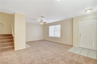 Photo #4: 2530007 Listing 