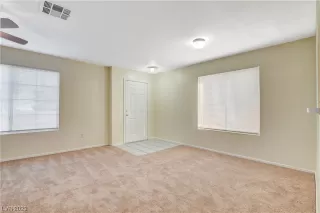 Photo #5: 2530007 Listing 