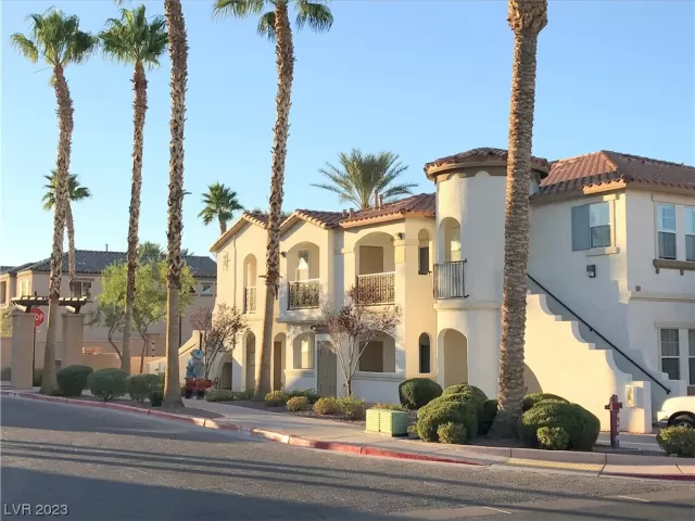 MLS: 2530020 Condo For Sale