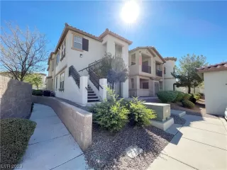 Photo #3: 2530020 Listing 