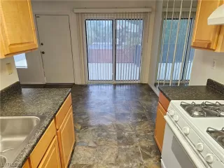 Photo #2: 2530045 Listing 