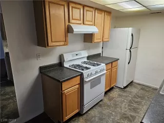 Photo #4: 2530045 Listing 