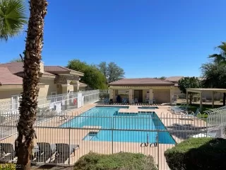 Photo #1: 2530054 Listing