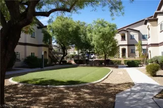 Photo #2: 2530102 Listing 