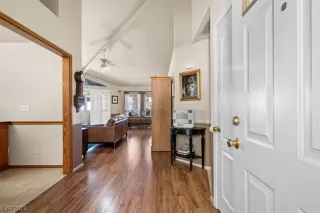 Photo #5: 2530104 Listing 