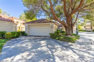 Photo #1: 2530159 Listing