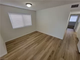 Photo #3: 2530162 Listing 