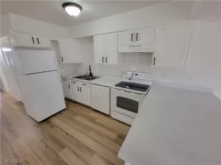 Photo #4: 2530162 Listing 