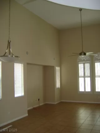 Photo #6: 2530164 Listing 