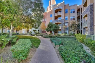 Photo #1: 2530166 Listing