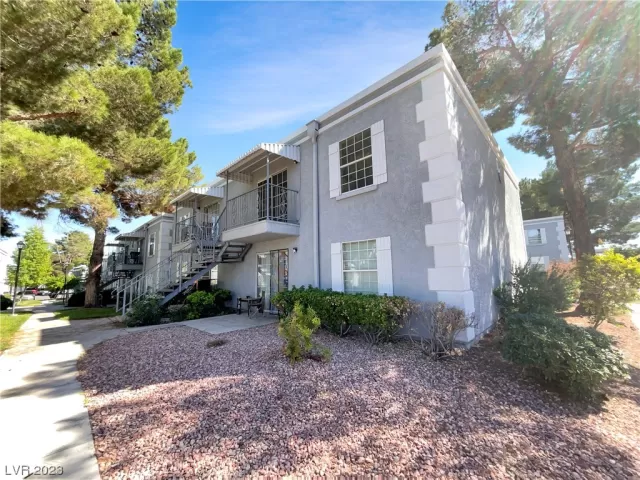 MLS: 2530170 Condo For Sale