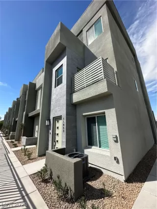 Photo #3: 2530172 Listing 