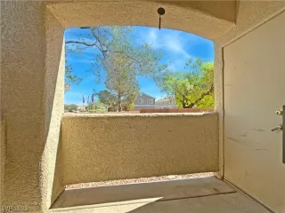 Photo #4: 2530176 Listing