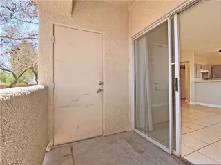 Photo #5: 2530176 Listing