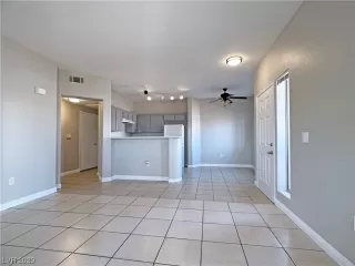 Photo #6: 2530176 Listing