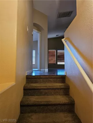 Photo #3: 2530184 Listing 
