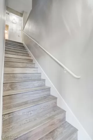 Photo #5: 2530193 Listing 