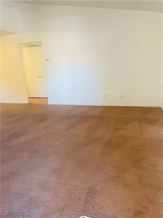 Photo #4: 2530209 Listing 