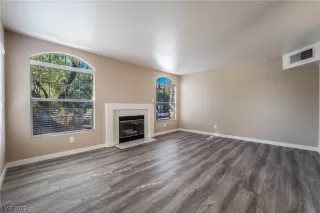 Photo #4: 2530256 Listing 