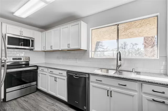 MLS: 2530264 Condo For Sale