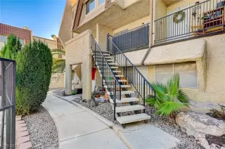 Photo #6: 2530264 Listing