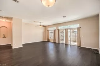 Photo #5: 2530319 Listing