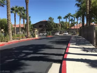 Photo #2: 2530335 Listing 