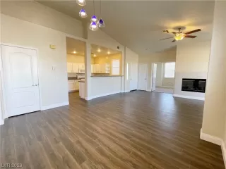 Photo #4: 2530347 Listing 