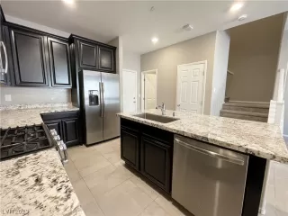 Photo #6: 2530362 Listing 