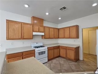 Photo #2: 2530370 Listing 