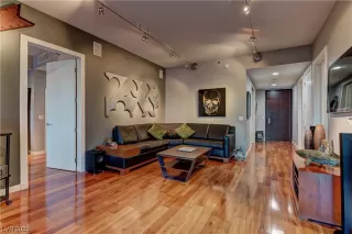 Photo #4: 2530375 Listing