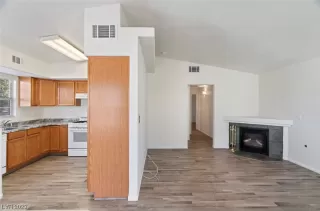 Photo #1: 2530393 Listing