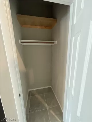 Photo #6: 2530402 Listing 