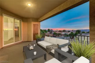 Photo #2: 2530414 Listing
