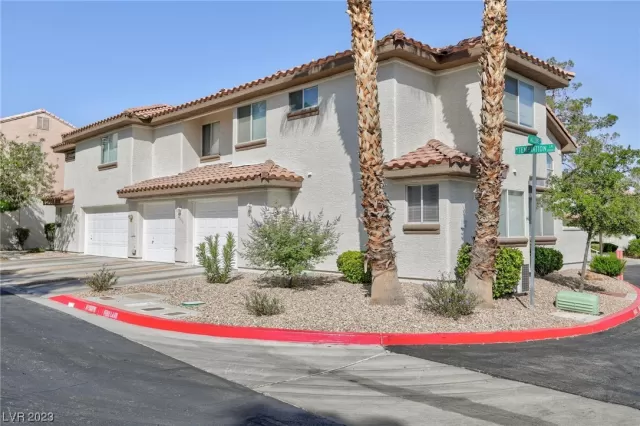 MLS: 2530415 Condo For Sale