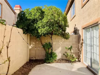 Photo #2: 2530426 Listing 