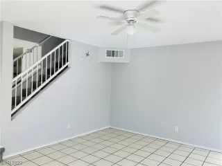 Photo #6: 2530426 Listing 