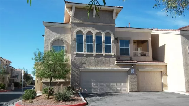 MLS: 2530431 Condo For Sale