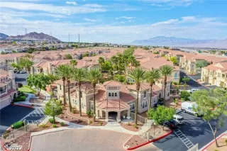 Photo #1: 2530431 Listing