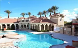 Photo #2: 2530431 Listing