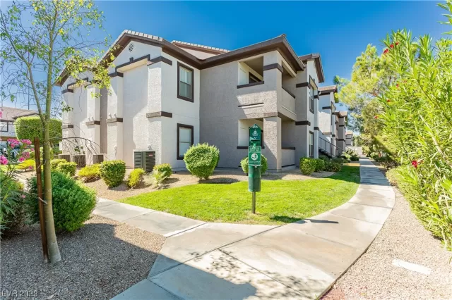 MLS: 2530437 Condo For Sale