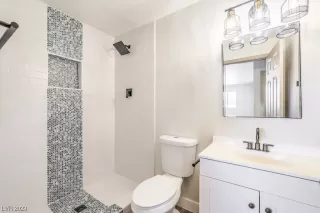 Photo #5: 2530444 Listing