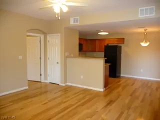 Photo #1: 2530459 Listing 