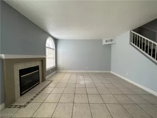 Photo #5: 2530478 Listing 