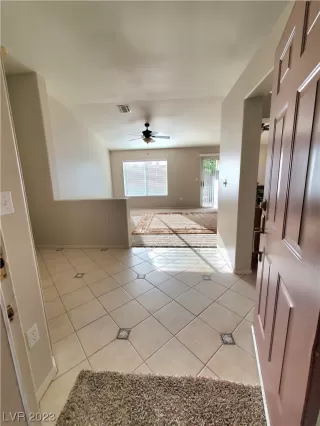 Photo #3: 2530553 Listing 