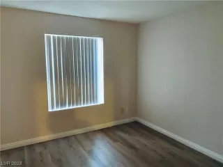 Photo #5: 2530574 Listing