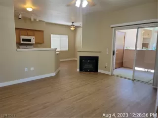 Photo #1: 2530589 Listing 